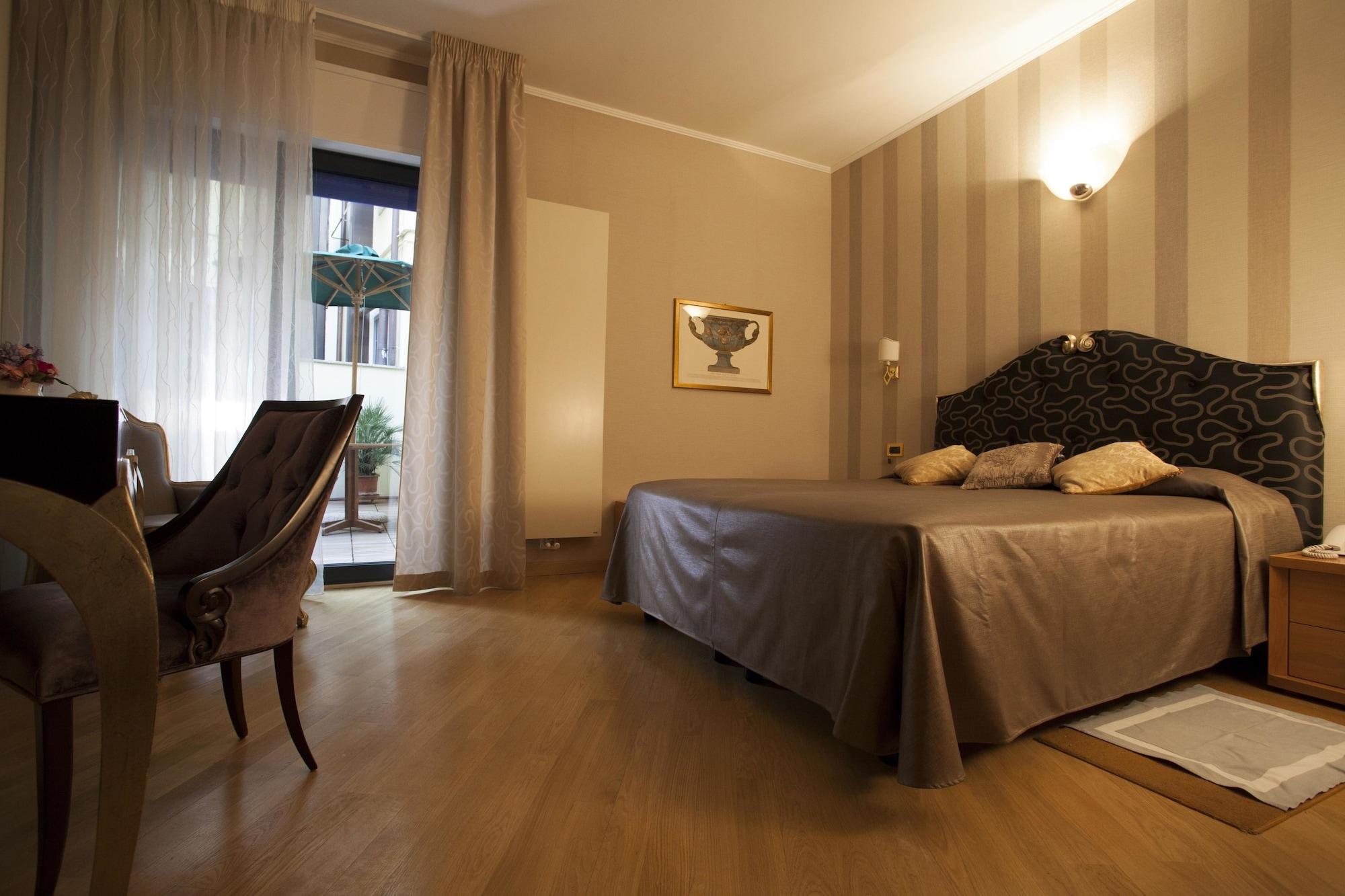 Hotel Europa Verona Esterno foto