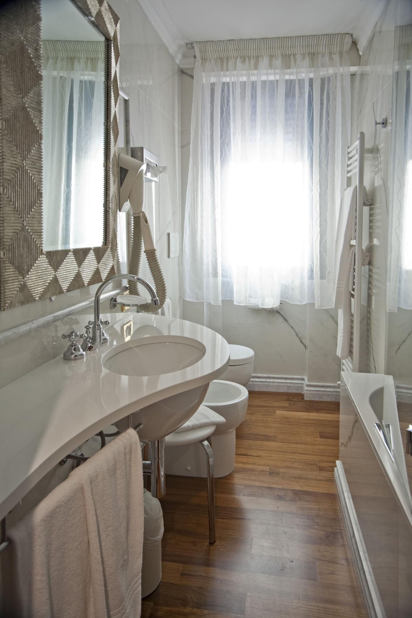 Hotel Europa Verona Esterno foto