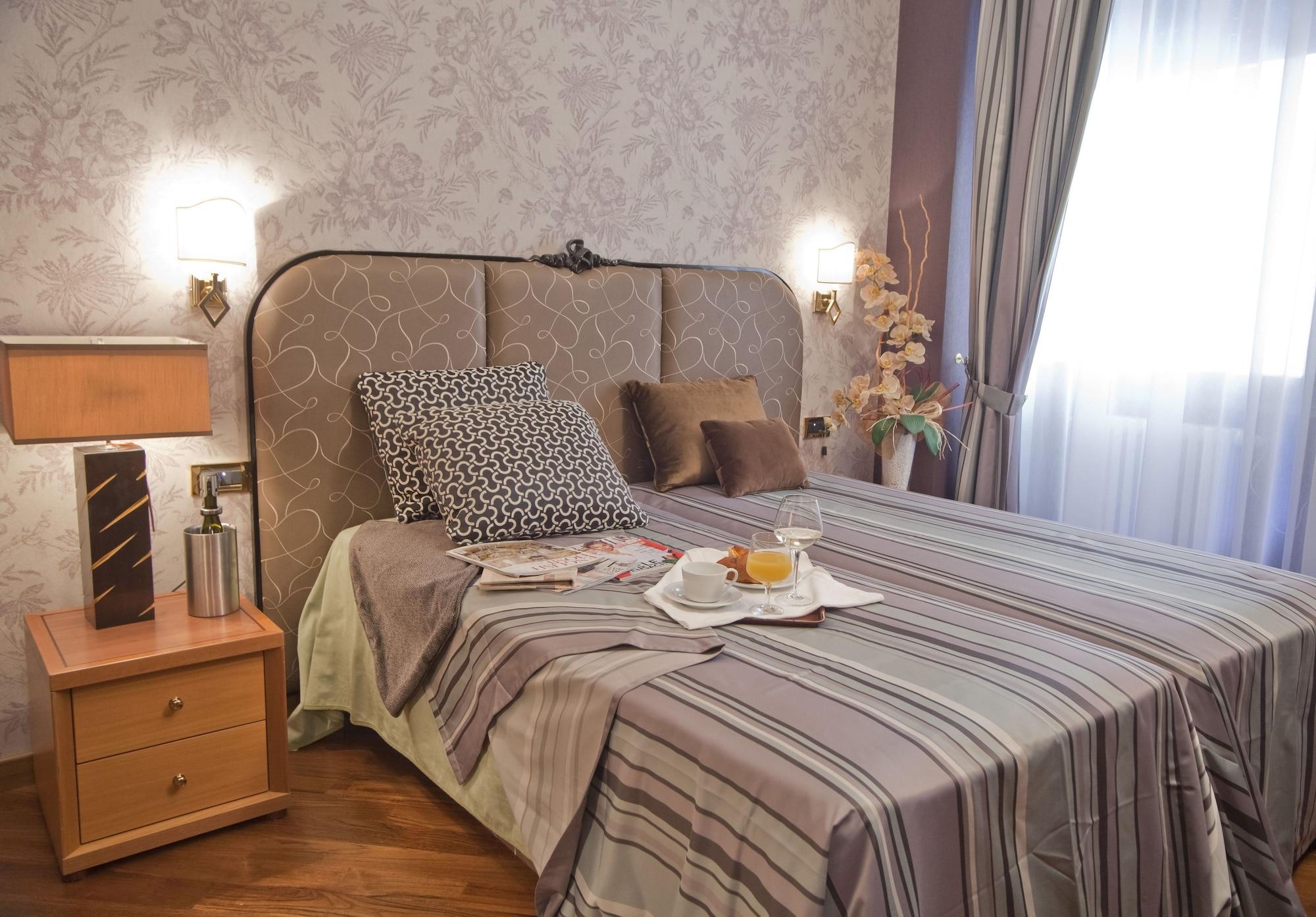 Hotel Europa Verona Esterno foto