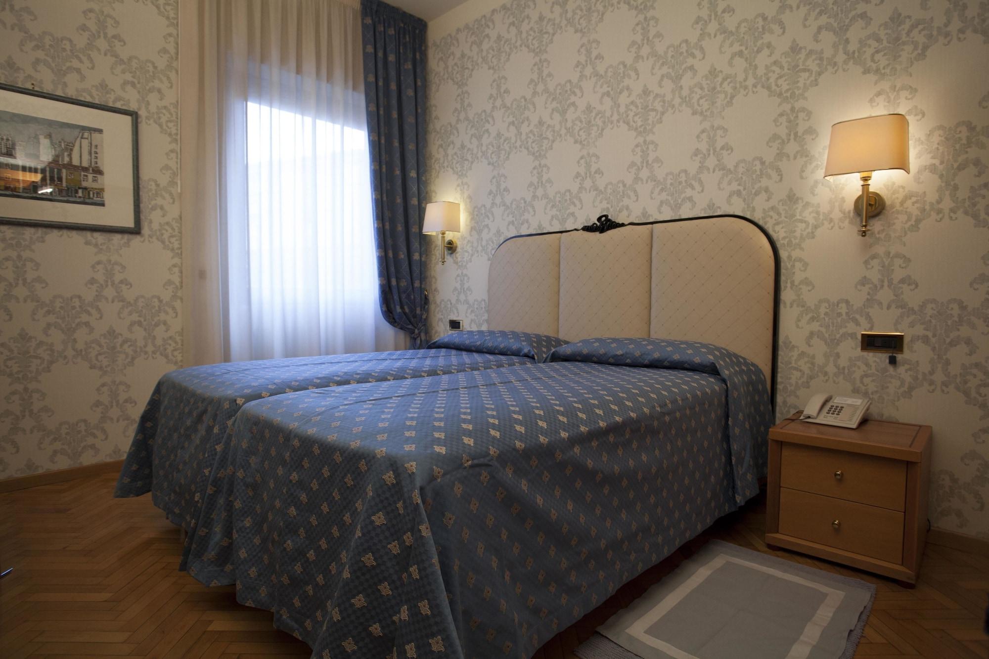 Hotel Europa Verona Esterno foto