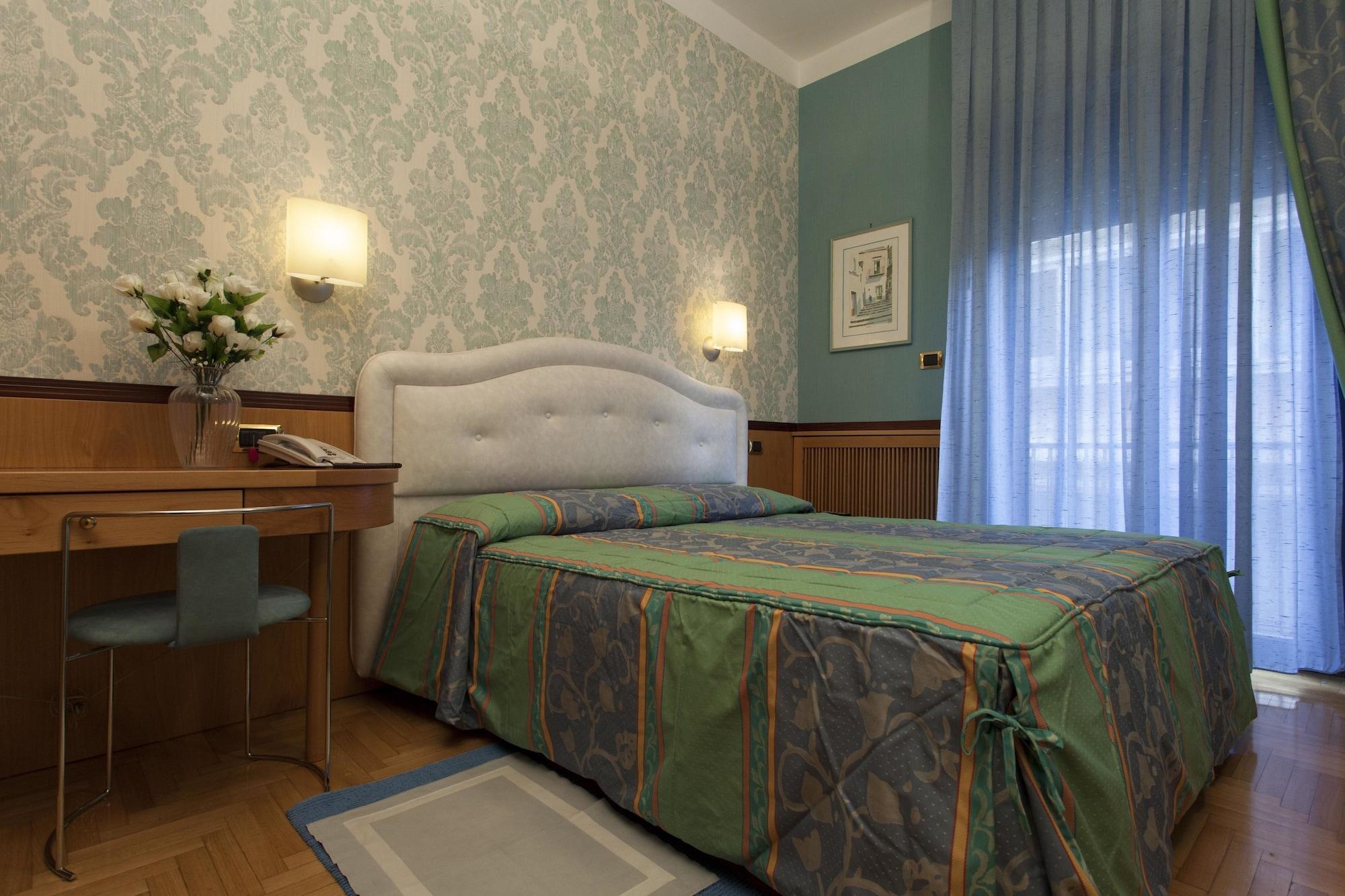 Hotel Europa Verona Esterno foto